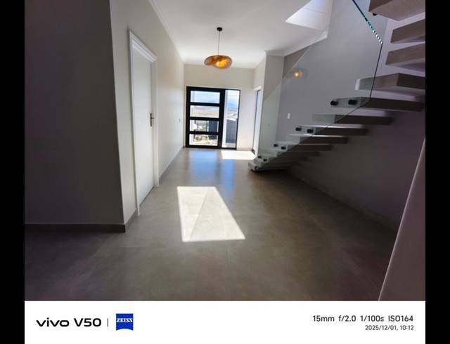 3 BEDROOM TOWNHOUSE FOR SALE IN HARTENBOS HEUWELS